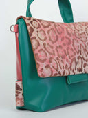 2-in-1_Tasche_aus_weichem_Echtleder_Franka_Heleny_Seitenansicht